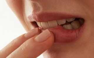 Почему возникает стоматит у взрослых: причины и лечение