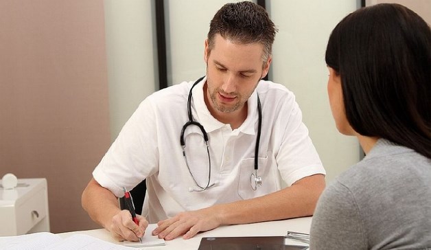 на приеме у доктора