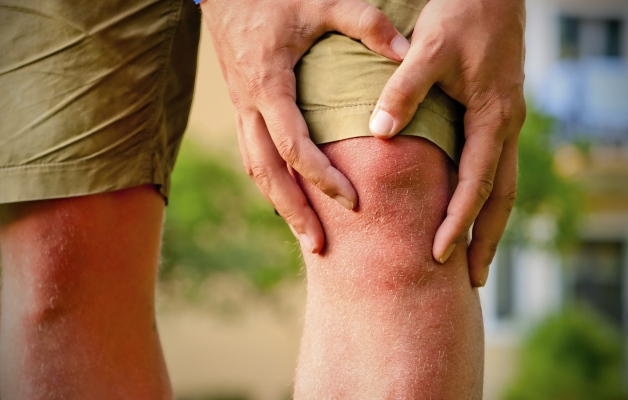 боль в колене
