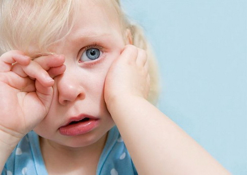 Ребенок жалуется